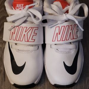 Boys Nikes